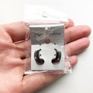 Black gunmetal & diamond ridged hoop earrings